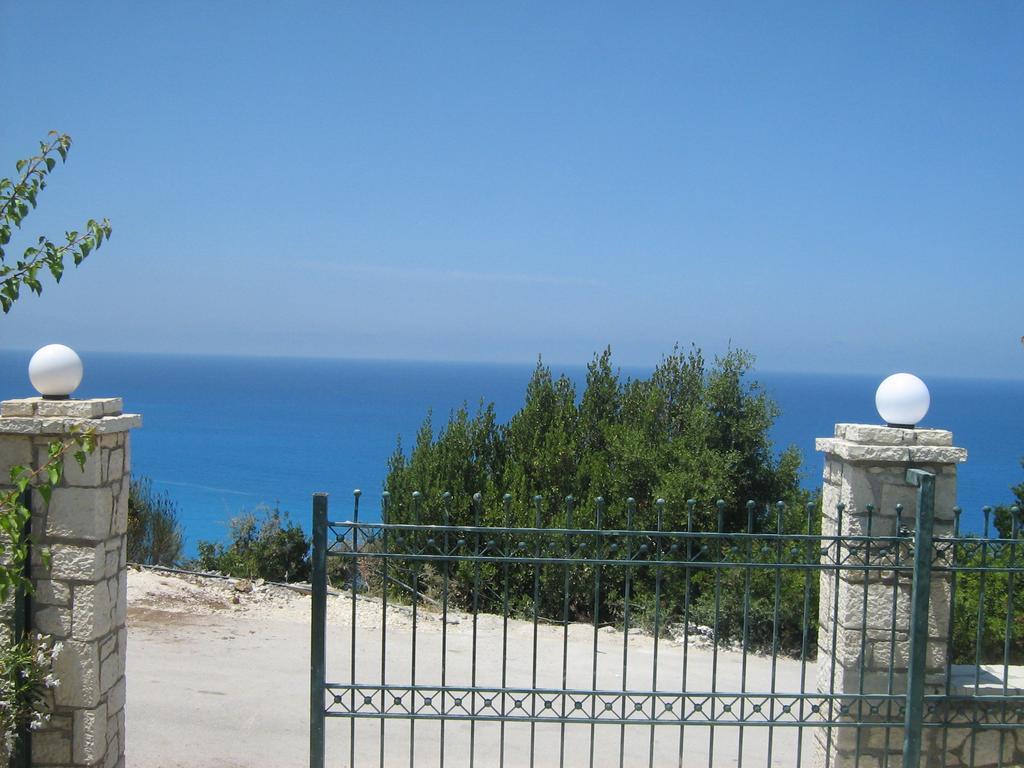 Milia Agios Nikitas